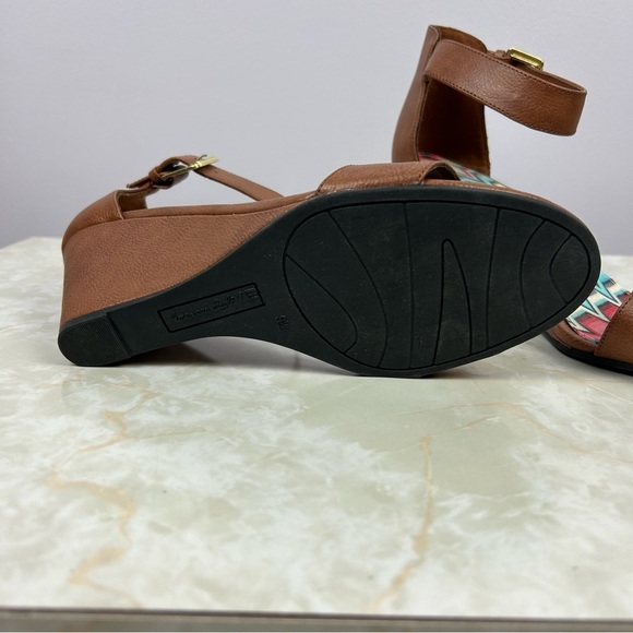 American Eagle By Payless Wedge Heel Sandals Size 9.5 - Picture 3 of 7